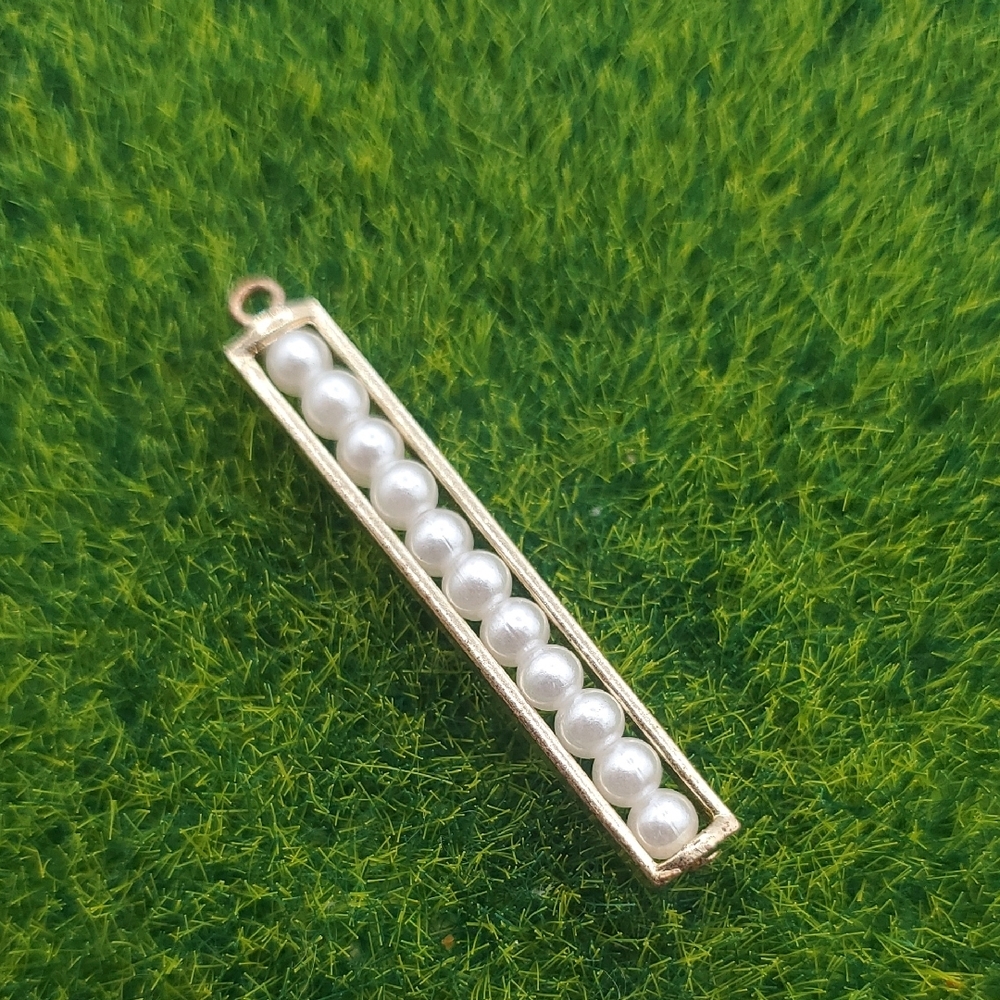 Faux Pearl Bar Pendant P401